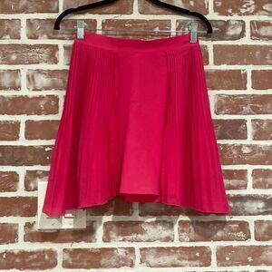 Finders Keepers Pink Pleated Mini Skirt Size US 4 Barbiecore Flowy